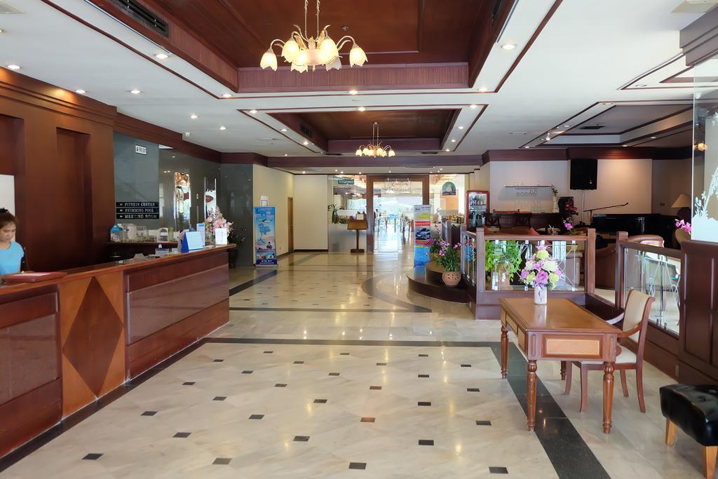Tarin Hotel Chiang Mai Exterior foto